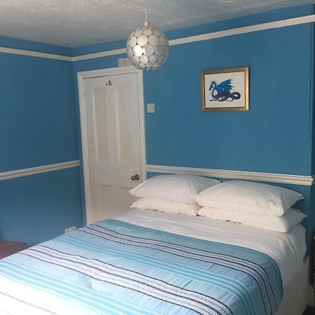 Circles Guest House Pewsey Bagian luar foto