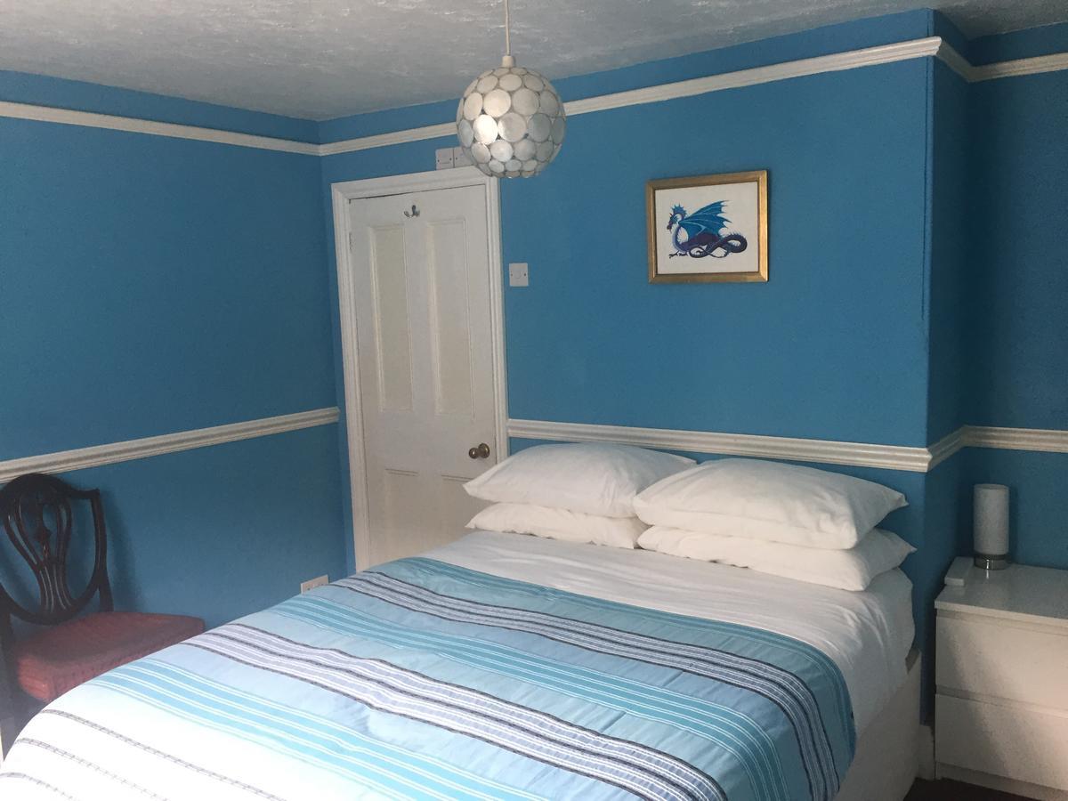 Circles Guest House Pewsey Bagian luar foto